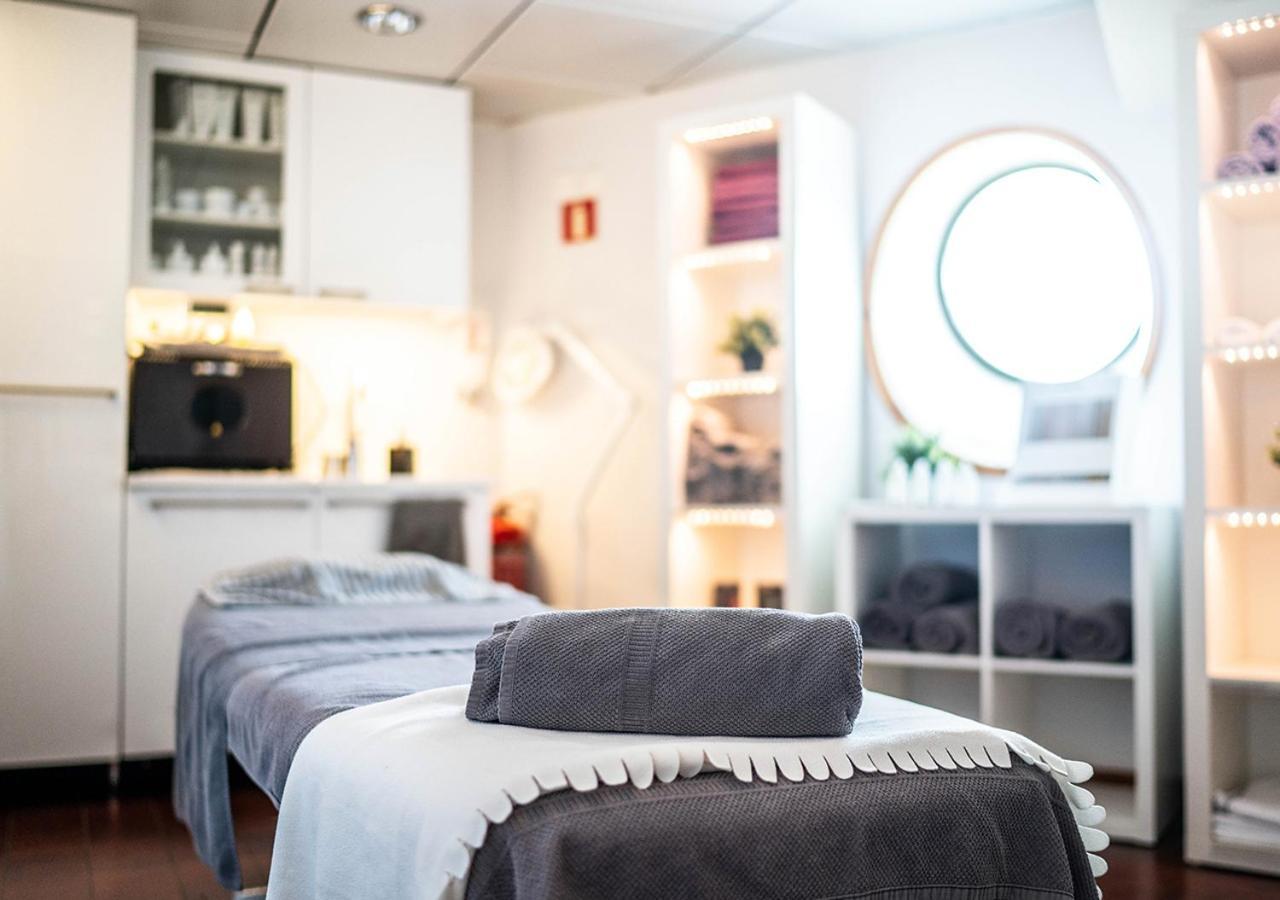 ホテル Viking Line Ferry Gabriella - One-Way Journey From Helsinki To Stockholm エクステリア 写真